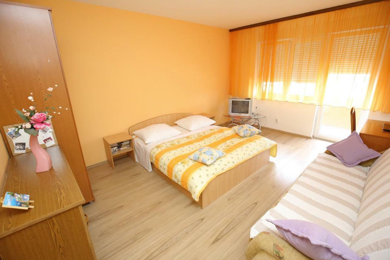 Angela Apartment