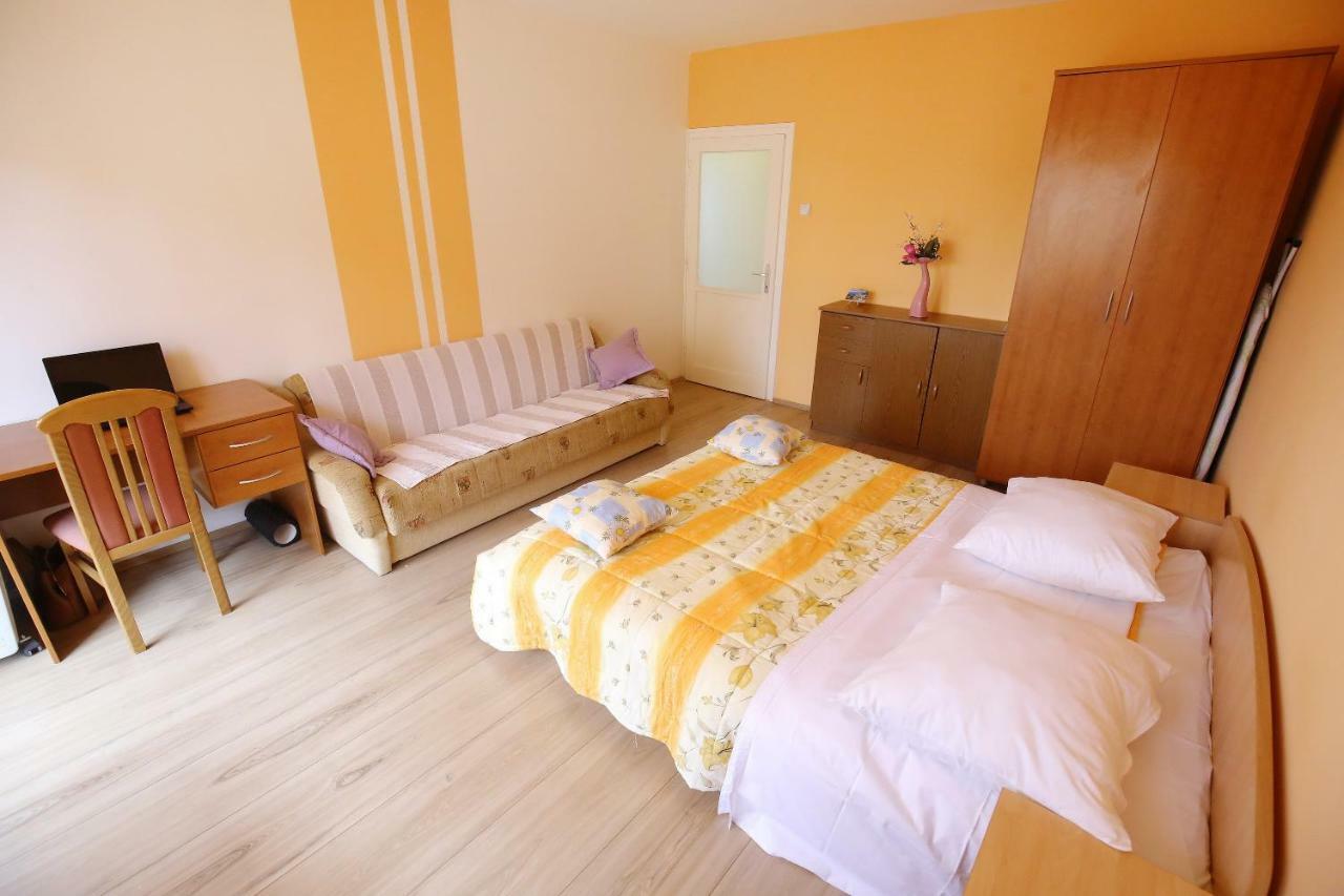 Angela Apartment
