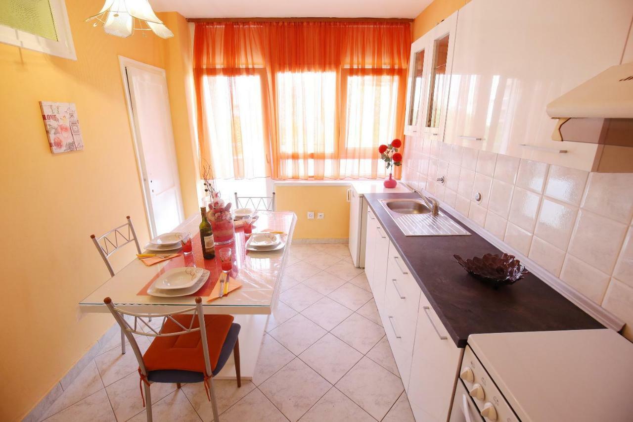 Angela Apartment